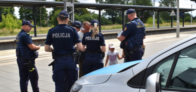Policjanci na kolei
