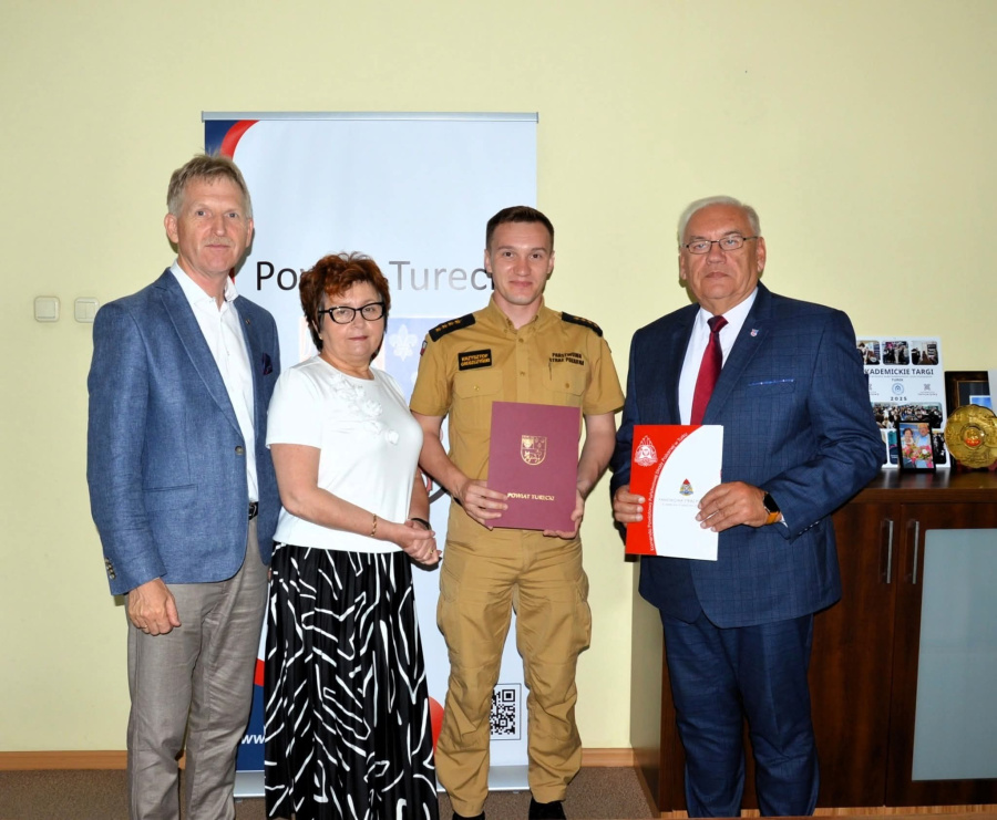 Starostwo wspiera Państwową Straż Pożarną w Turku. Bezpieczeństwo jest bezcenne 