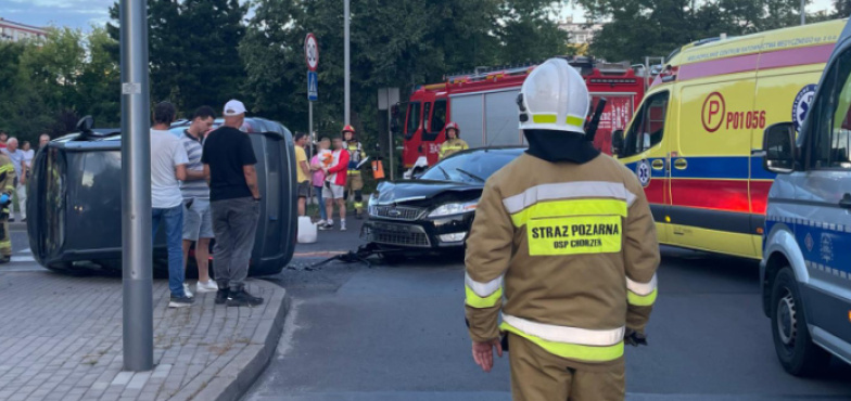 8-letnia dziewczynka przewieziona do szpitala. Groźny wypadek przy dawnym banku