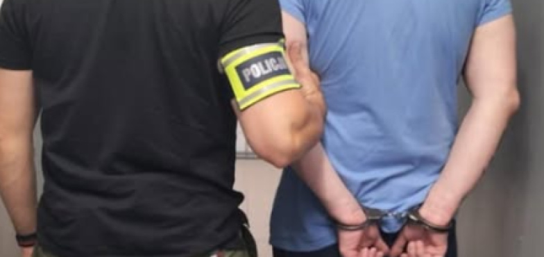 Zatrzymany 44-latek poszukiwany listem gończym. Wspólna akcja policjantów z Konina i Poznania