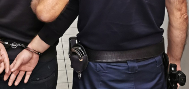 Seryjny złodziej buszował w markecie spożywczym
