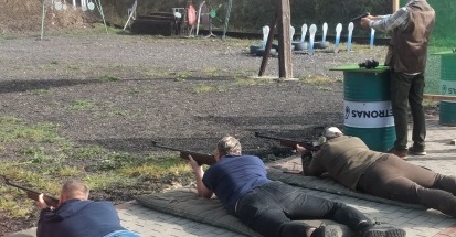 44-latek ranny w nogę. Wypadek na strzelnicy 