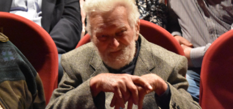 „Jestem zwyczajny, moją wyjątkowość wymyślili ludzie”. Premiera filmu „Jan Sznajder. Niezwykły człowiek w niezwykłym miejscu”