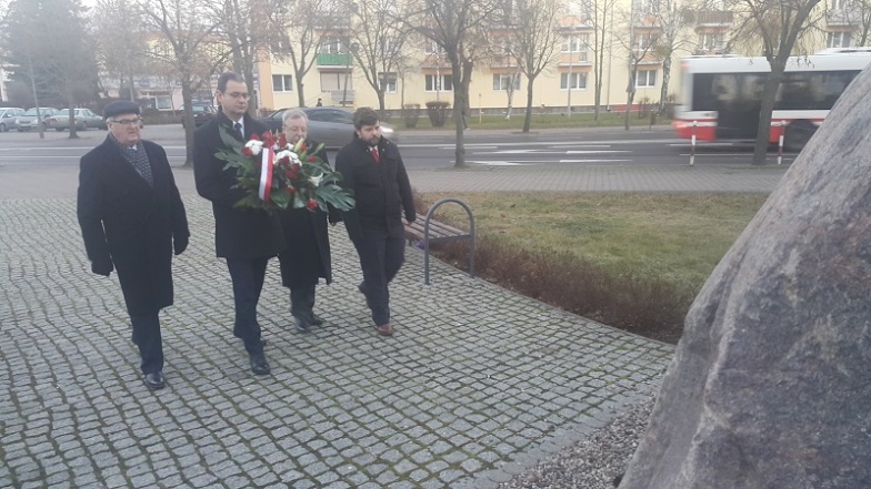 Podzielona 36. rocznica wprowadzenia stanu wojennego 