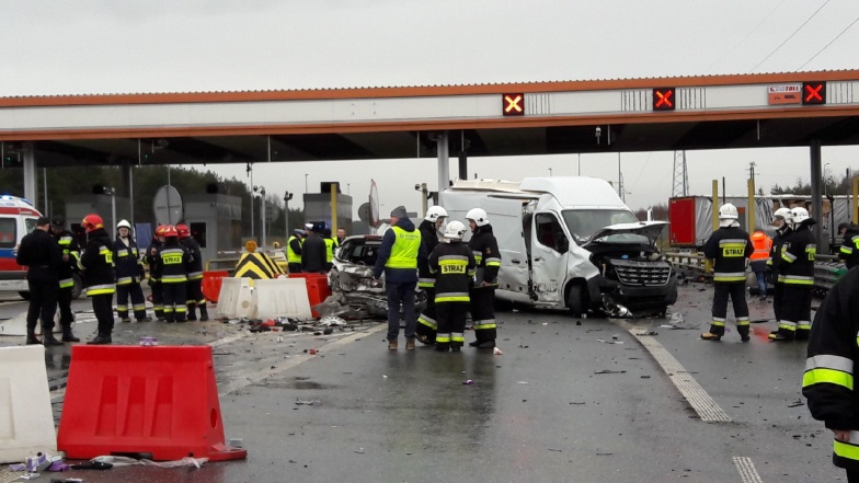 Poważny wypadek na autostradzie. Nitka w stronę Warszawy zablokowana