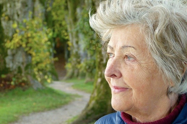 Gdzie szukać profesjonalnej opieki dla seniorów?