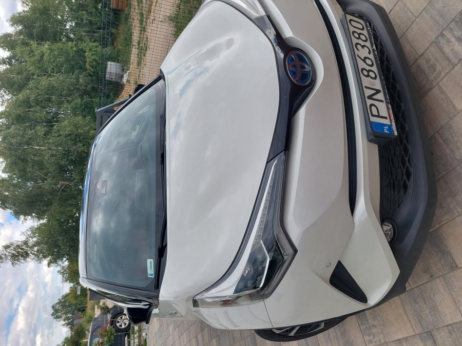 Toyota C-HR 1.8 Hybryda